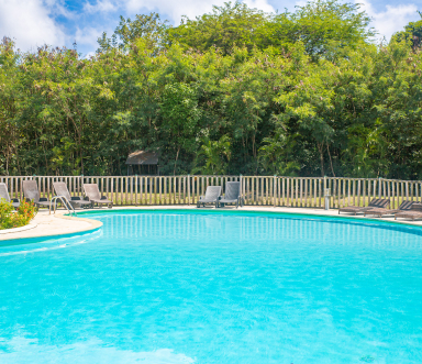 Piscine de la résidence Le Vallon à Saint-François en Guadeloupe